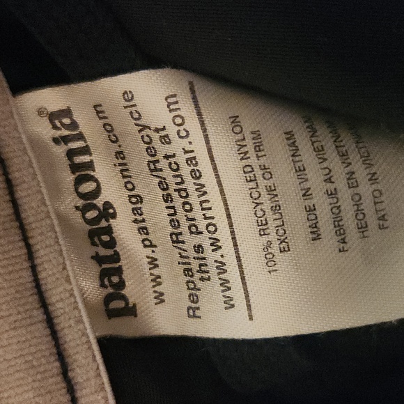 Patagonia Black Baggies Shorts - Picture 7 of 7
